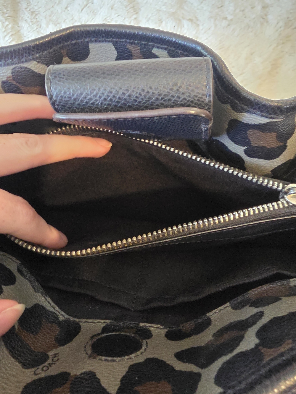 Y2k Coach Margot Carryall Ocelot Print Gray/Black Leopard Purse - Picture 6 of 11